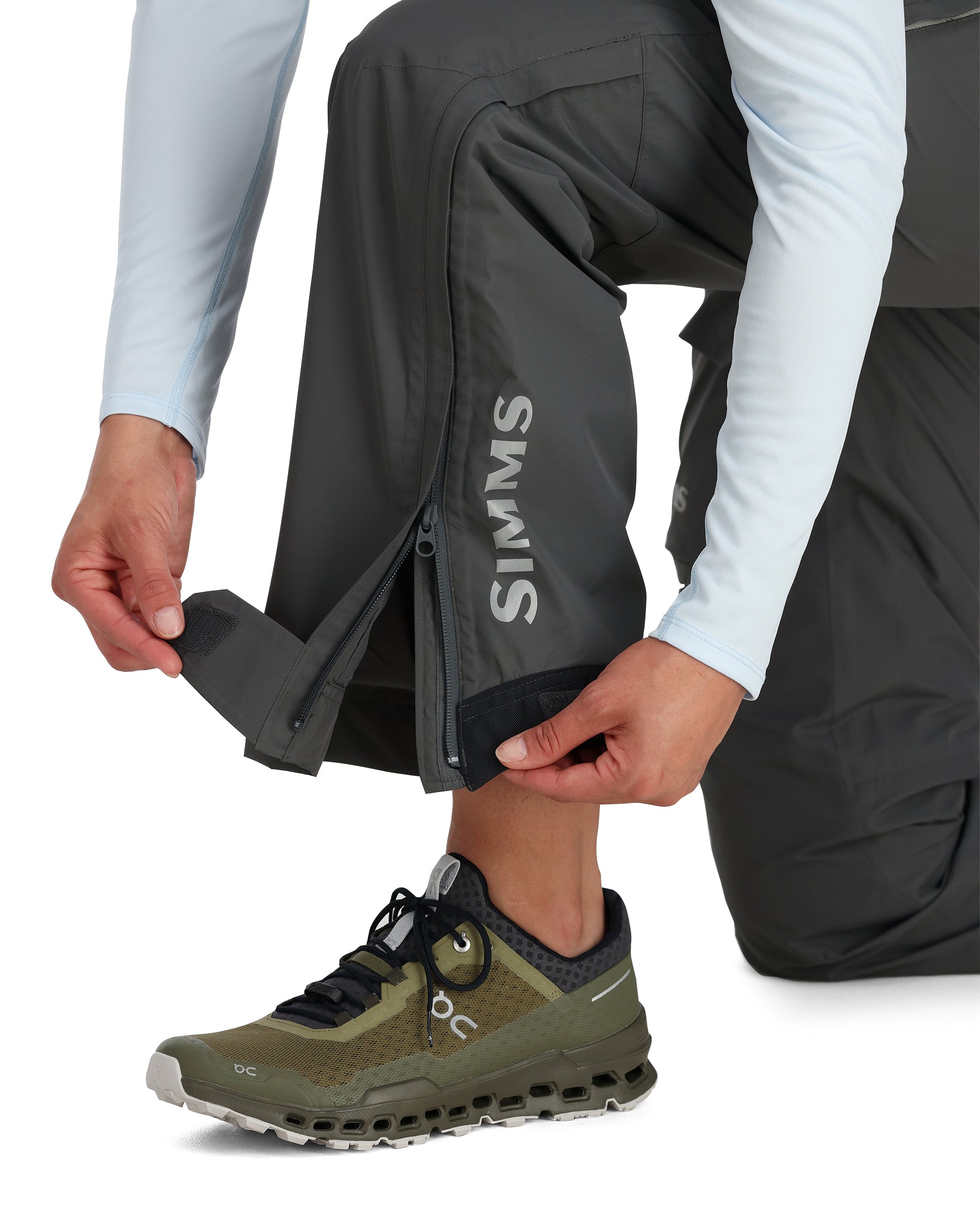 Women's Simms Challenger Fishing Bib - Past Season - Image 10