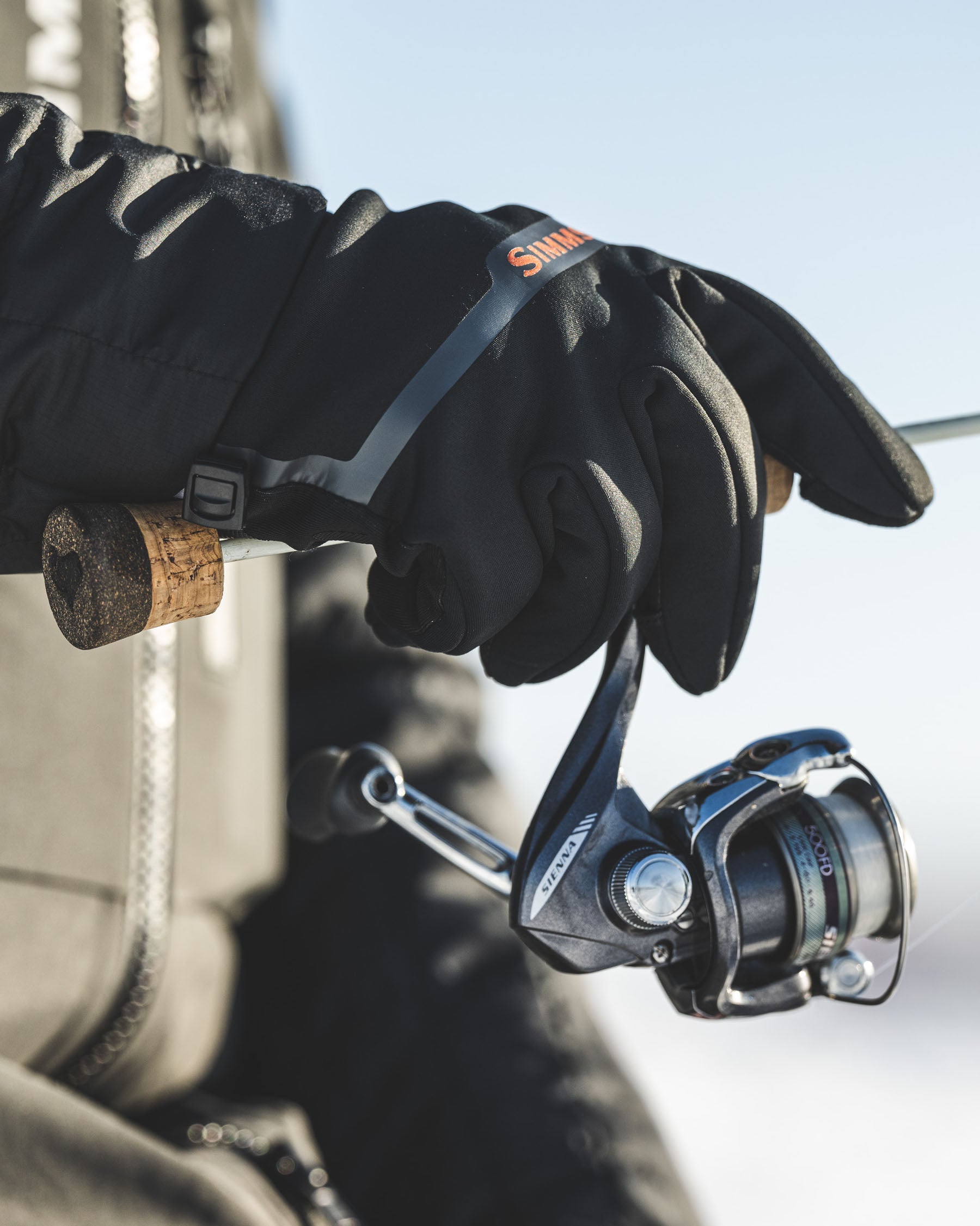WINDSTOPPER® Flex Fishing Glove - Image 3