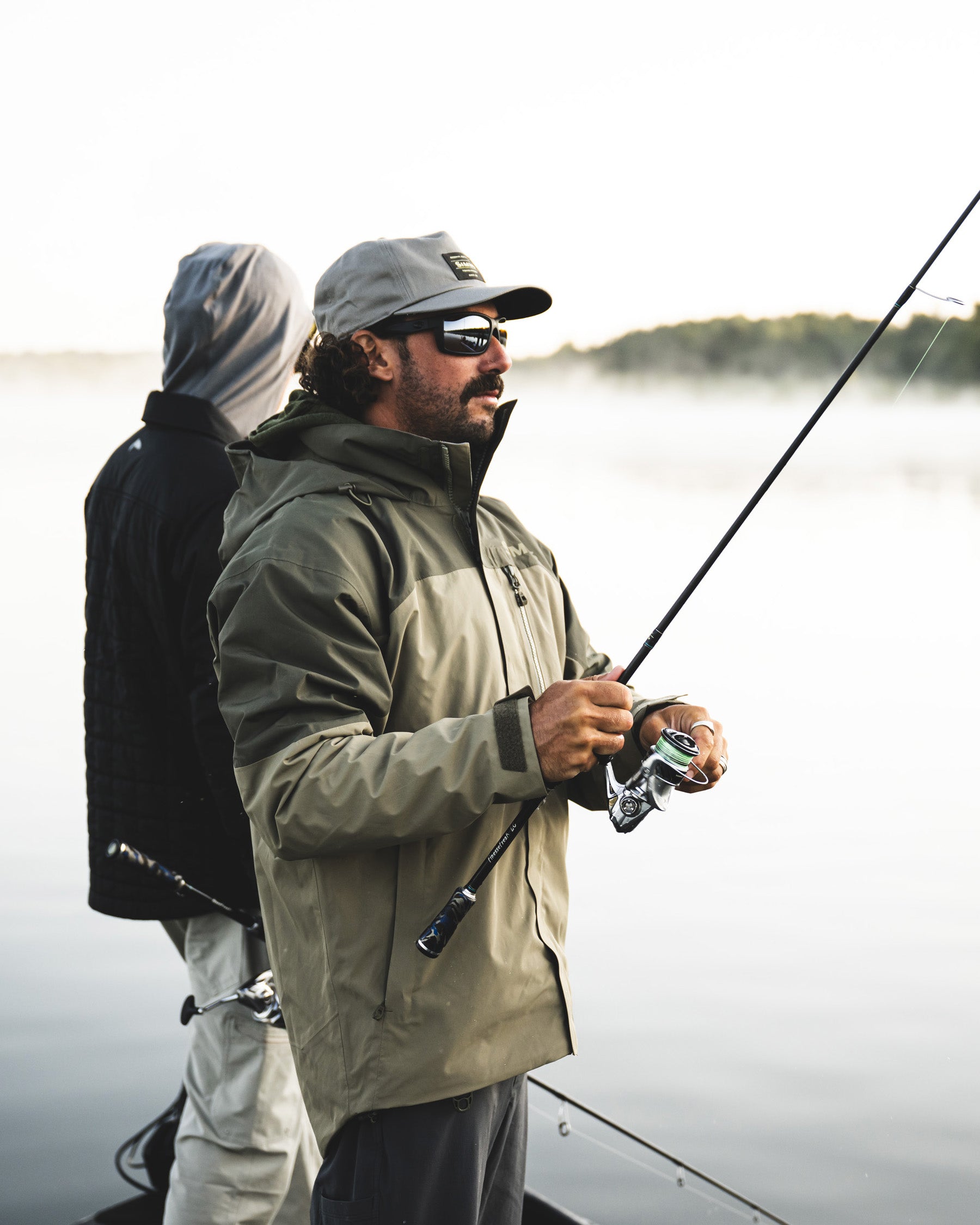 Men's Simms Challenger Fishing Jacket - Image 4